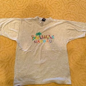 Women’s Bahamas Nassau’s thick t-shirt. Size Medium.